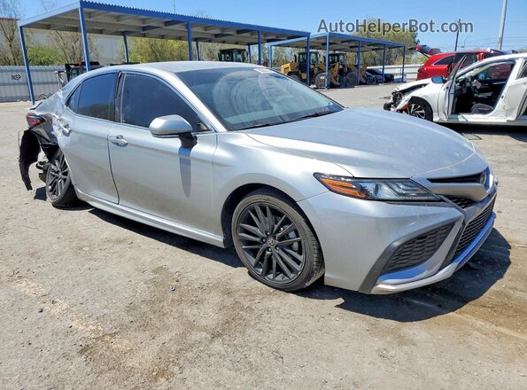 4T1K61AK9PU092754 2023 TOYOTA CAMRY Серебряный Передняя правая четверть