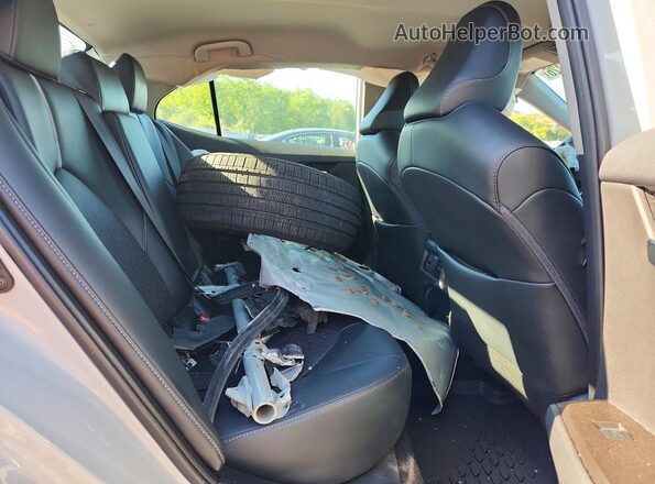 4T1K61AKXRU249727 2024 TOYOTA CAMRY Silver Հետևի նստատեղերի տեսք