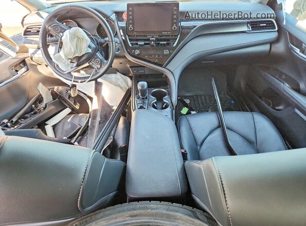 4T1K61AKXRU249727 2024 TOYOTA CAMRY Silver Առջևի վահանակի տեսք
