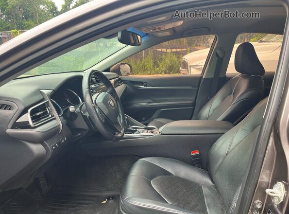 4T1K61BK1LU004546 2020 TOYOTA CAMRY Charcoal წინა ხედი