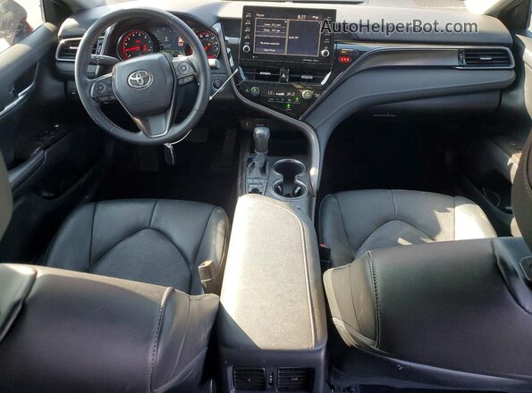4T1K61BKXMU028071 2021 TOYOTA CAMRY Red Вид панелі приладів