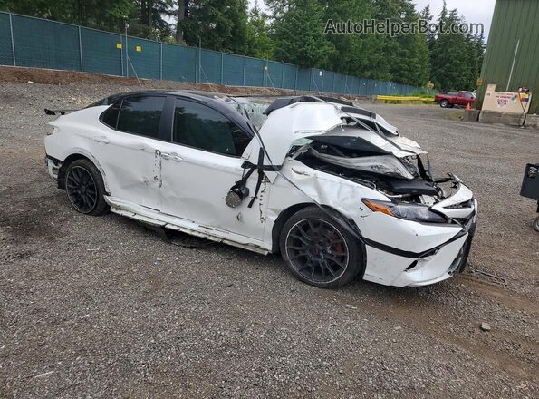 4T1KZ1AK4NU071010 2022 TOYOTA CAMRY White Առջևի աջ