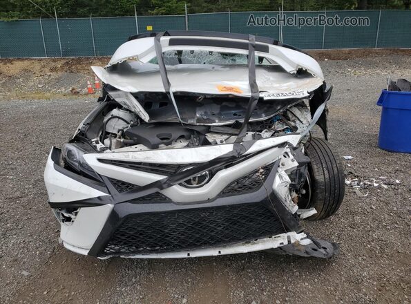 4T1KZ1AK4NU071010 2022 TOYOTA CAMRY White Սալոնի 360 աստիճան տեսք