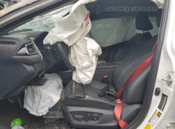 4T1KZ1AK4NU071010 2022 TOYOTA CAMRY White 