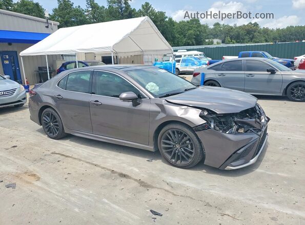 4T1KZ1AK8MU058355 2021 TOYOTA CAMRY Charcoal Przód prawy