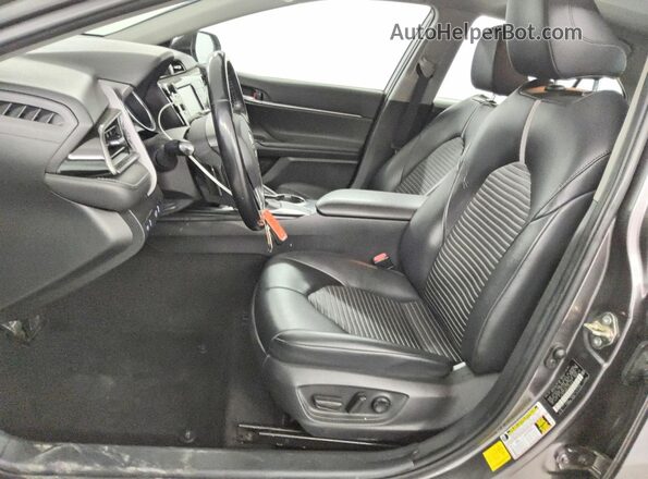 4T1M11AK6LU891313 2020 TOYOTA CAMRY Gray Widok wnętrza z przodu