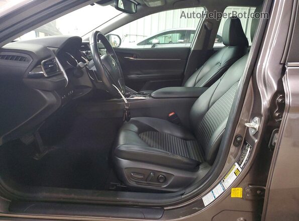 4T1M11BK6LU018966 2020 TOYOTA CAMRY Gray წინა სალონის ხედი