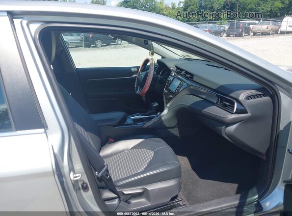 4T1M11BK8LU003594 2020 TOYOTA CAMRY Silver Սալոնի դիմացի տեսք