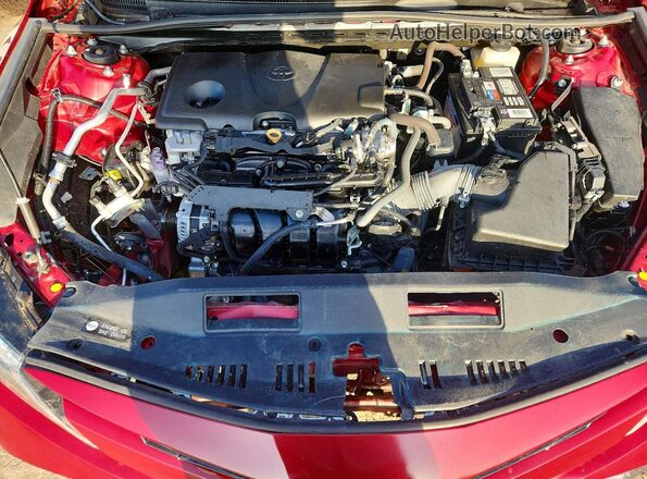 4T1R11AK1NU071021 2022 TOYOTA CAMRY Red Widok wnętrza z tyłu