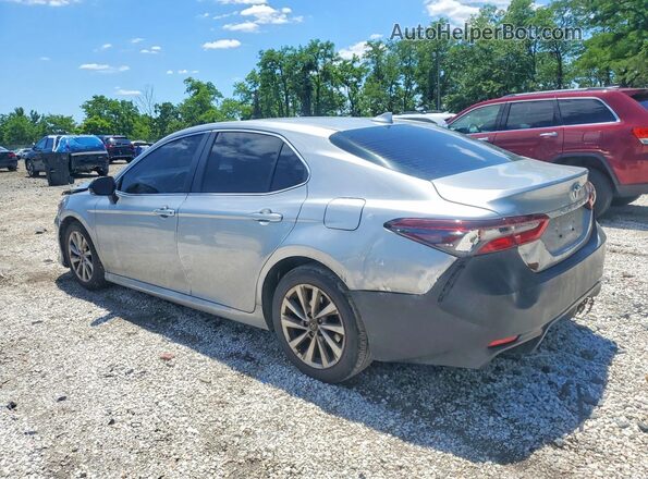 4T1R11AK8NU670899 2022 TOYOTA CAMRY Silver უკანა მარცხენა