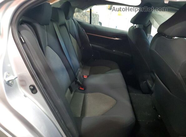 4T1R11BK7PU085989 2023 TOYOTA CAMRY Silver Հետևի նստատեղերի տեսք