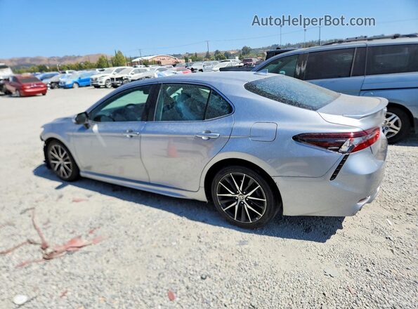 4T1S31AK1MU546743 2021 TOYOTA CAMRY Silver Trasero izquierdo