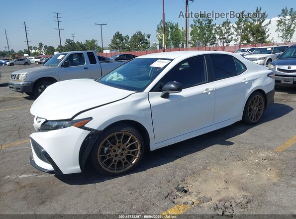 4T1T31AK1RU071395 2024 TOYOTA CAMRY HYBRID White Przód lewy