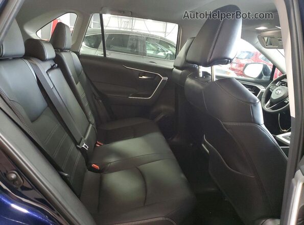 4T3B6RFV2RU157245 2024 TOYOTA RAV4 Blue Widok tylnych siedzeń