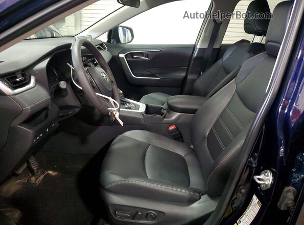 4T3B6RFV2RU157245 2024 TOYOTA RAV4 Blue Widok wnętrza z przodu