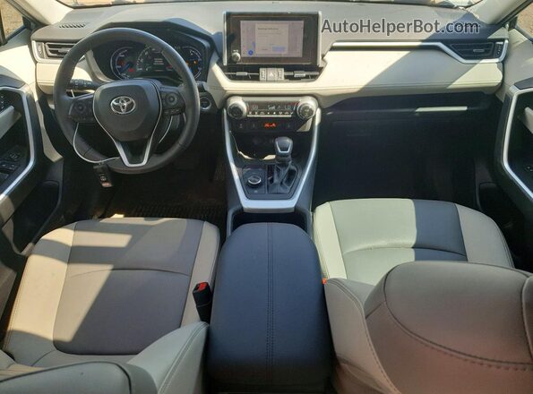4T3B6RFV3PU127815 2023 TOYOTA RAV4 Серый Вид панели приборов