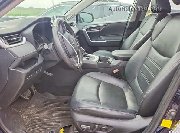4T3B6RFV4MU035768 2021 TOYOTA RAV4 Blue Вид салону спереду