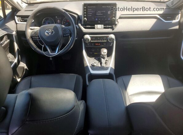 4T3B6RFV4NU070652 2022 TOYOTA RAV4 Черный Вид панели приборов