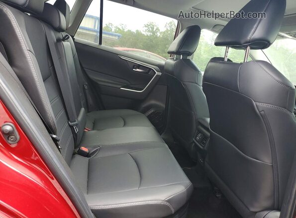 4T3B6RFV7NU070970 2022 TOYOTA RAV4 Red Rear interior view