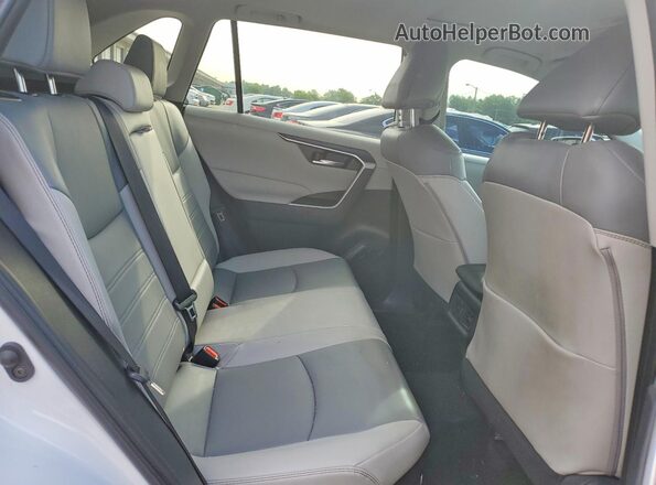 4T3B6RFV9RU162099 2024 TOYOTA RAV4 White Vista interior trasera