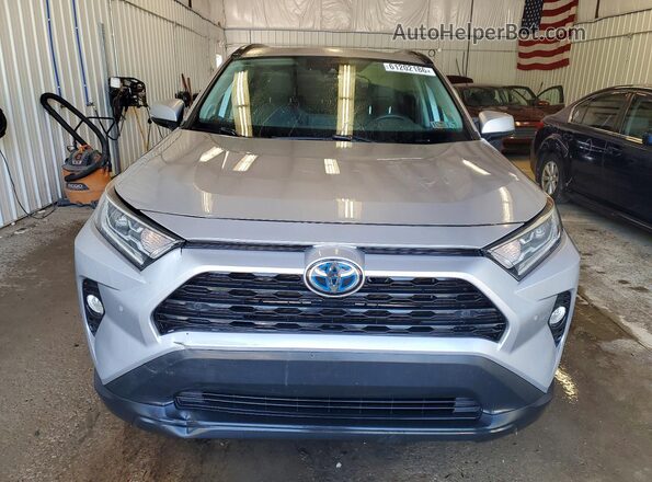 4T3B6RFVXMU056480 2021 TOYOTA RAV4 Silver Front view