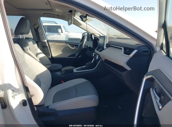 4T3D6RFV8LU003560 2020 TOYOTA RAV4 HYBRID White Widok wnętrza z przodu
