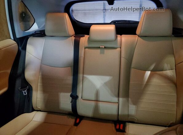 4T3D6RFVXMU034777 2021 TOYOTA RAV4 White Vista de los asientos traseros
