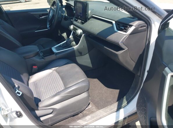 4T3E6RFV2PU121212 2023 TOYOTA RAV4 HYBRID White Front interior view