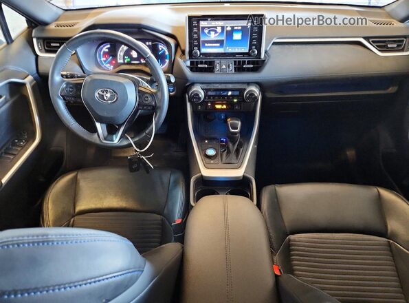 4T3E6RFV6MU060247 2021 TOYOTA RAV4 Silver Widok deski rozdzielczej