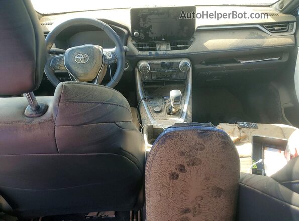 4T3E6RFV7PU107192 2023 TOYOTA RAV4 White Widok deski rozdzielczej