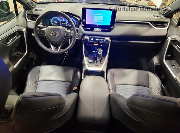 4T3E6RFV9PU126164 2023 TOYOTA RAV4 Серебряный Вид панели приборов