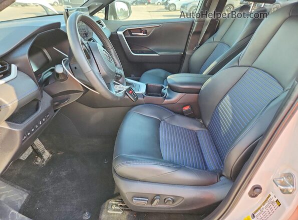 4T3E6RFV9SU186261 2025 TOYOTA RAV4 White Vista interior delantera