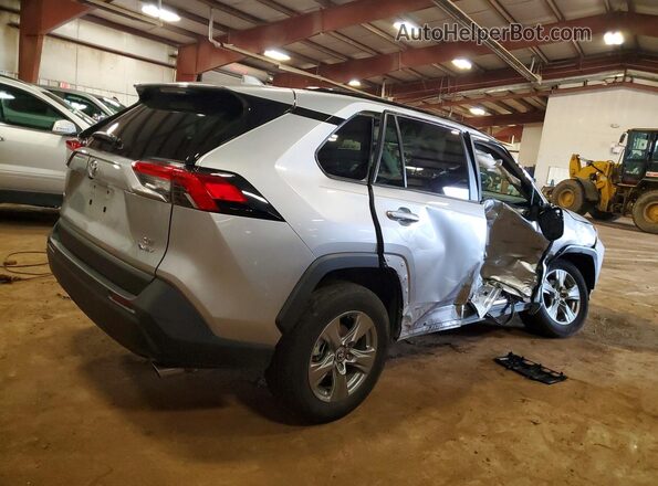 4T3LWRFV9SU212414 2025 TOYOTA RAV4 Silver Tył prawy