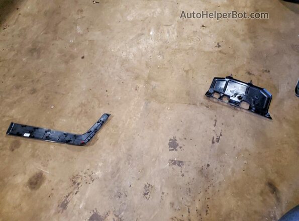 4T3LWRFV9SU212414 2025 TOYOTA RAV4 Silver Widok naklejki z numerem VIN