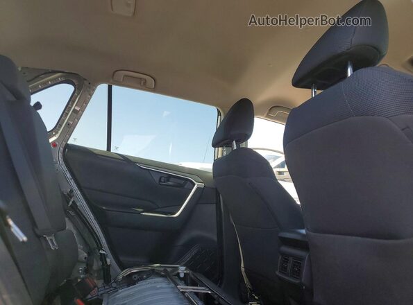 4T3MWRFV4RU134994 2024 TOYOTA RAV4 Серебряный Вид задних сидений