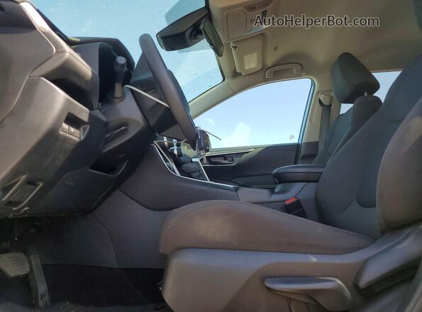 4T3MWRFV4RU134994 2024 TOYOTA RAV4 Серебряный Вид салона спереди