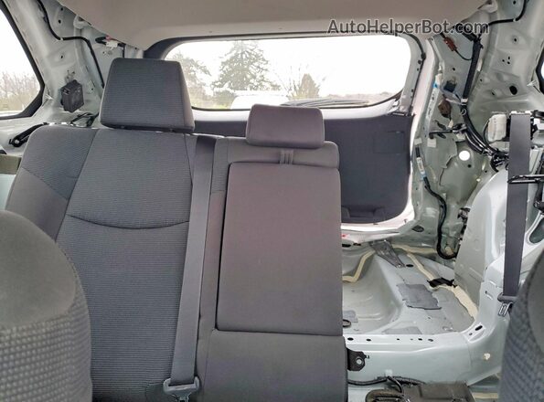 4T3MWRFV9RU155789 2024 TOYOTA RAV4 White Հետևի նստատեղերի տեսք