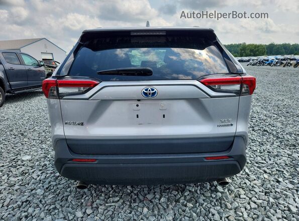 4T3R6RFV3MU016241 2021 TOYOTA RAV4 Silver Вид ззаду