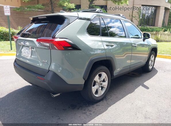 4T3RWRFV0MU026693 2021 TOYOTA RAV4 HYBRID Silver Задня права чверть
