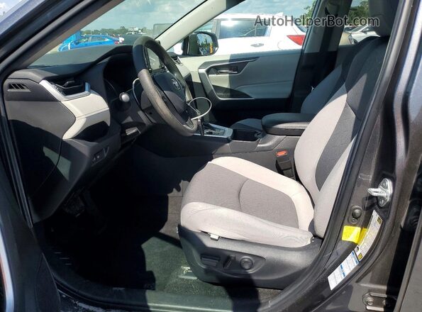 4T3RWRFV1NU061261 2022 TOYOTA RAV4 Gray Front interior view