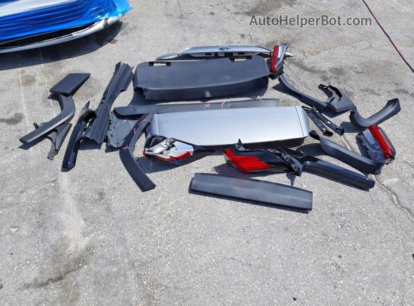 4T3RWRFV2RU133722 2024 TOYOTA RAV4 Silver Widok naklejki z numerem VIN