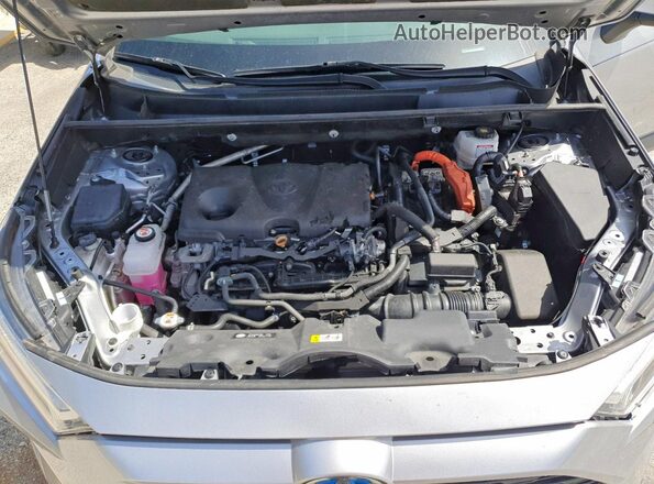 4T3RWRFV2RU133722 2024 TOYOTA RAV4 Silver Widok komory silnika