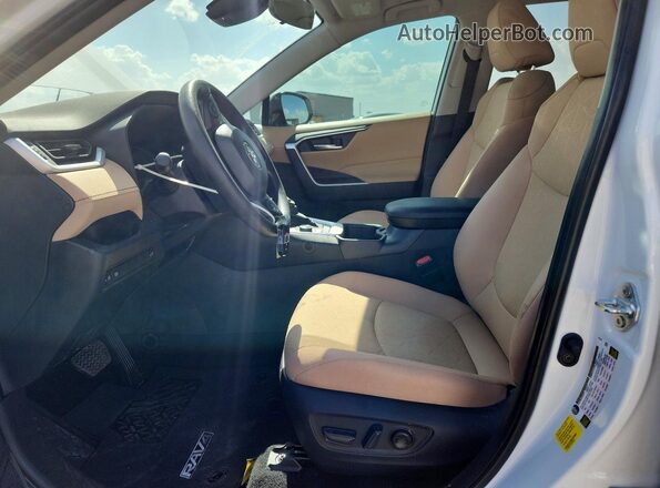 4T3RWRFV2SU206027 2025 TOYOTA RAV4 Белый Вид салона спереди