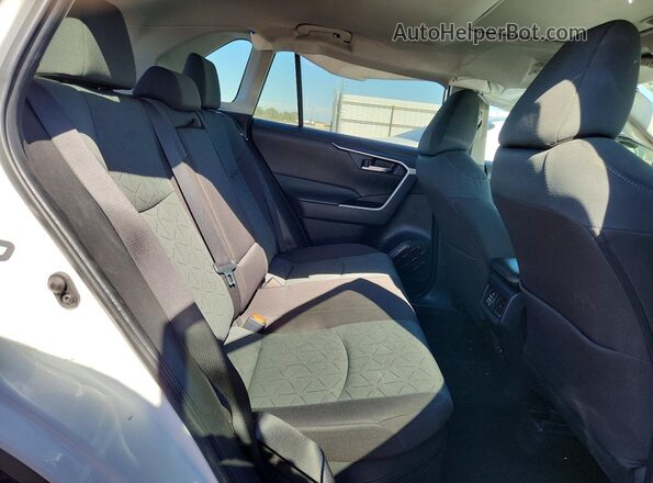4T3RWRFV3SU195149 2025 TOYOTA RAV4 White Вид задньої частини салону