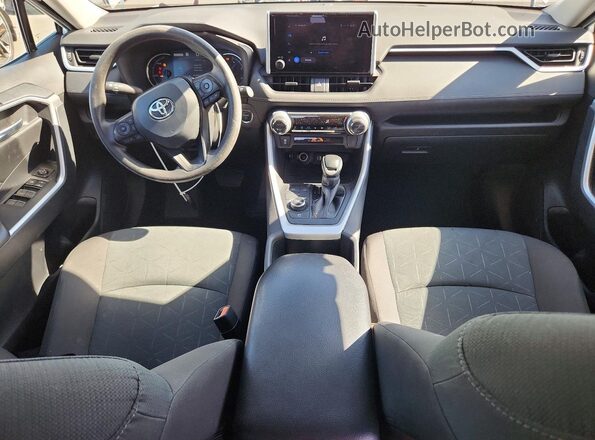 4T3RWRFV3SU195149 2025 TOYOTA RAV4 White Вид панелі приладів