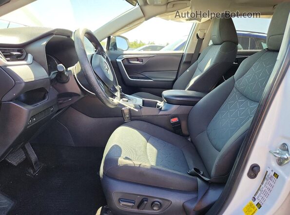 4T3RWRFV3SU195149 2025 TOYOTA RAV4 White Вид салону спереду