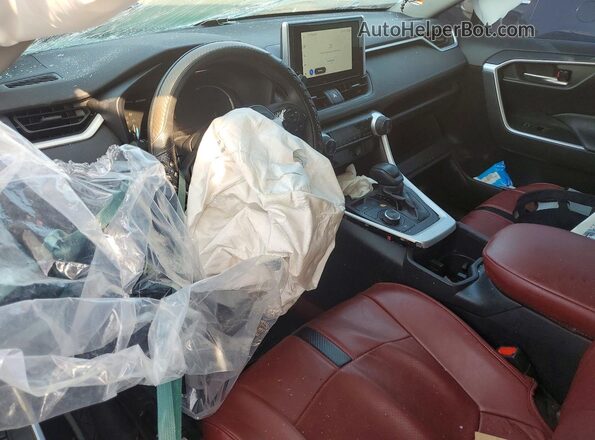 4T3RWRFV5SU190633 2025 TOYOTA RAV4 Silver Вид панелі приладів