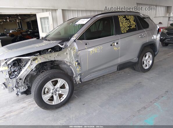 4T3RWRFV6MU017528 2021 TOYOTA RAV4 HYBRID Silver Przód lewy