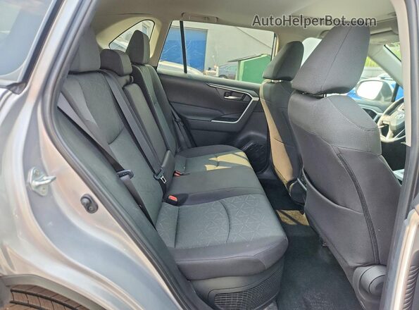 4T3RWRFV6RU132606 2024 TOYOTA RAV4 Silver Rear interior view