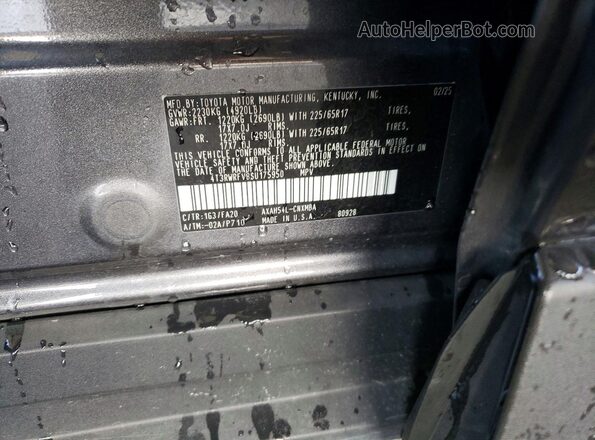 4T3RWRFV8SU175950 2025 TOYOTA RAV4 Gray ძრავის განყოფილების ხედი
